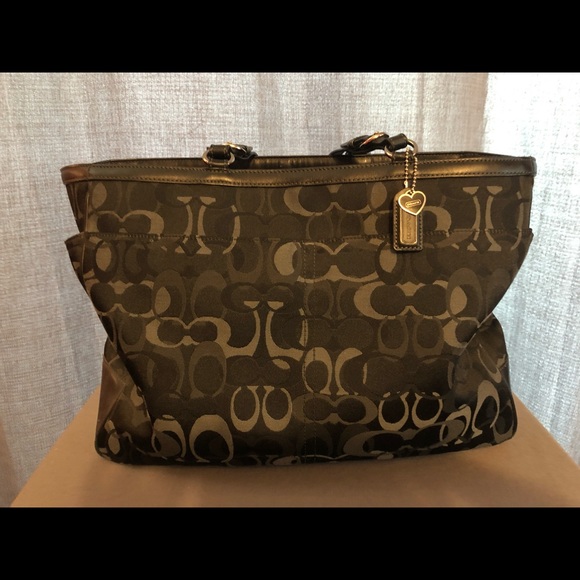 Signature Coach Diaper Bag - Black - Picture 3 of 9